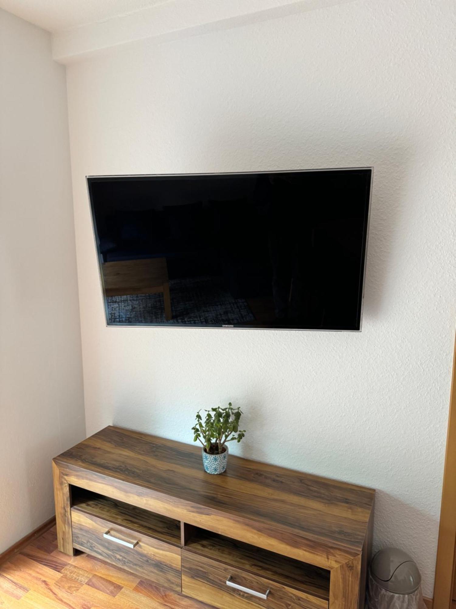 Schoene Eg Wohnung Mit Tv, Wlan Und Kueche - Maria Werne ภายนอก รูปภาพ